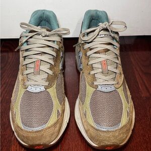 New Balance x Bodega Collaboration 990v3 Men's Tan and Gray Sneakers